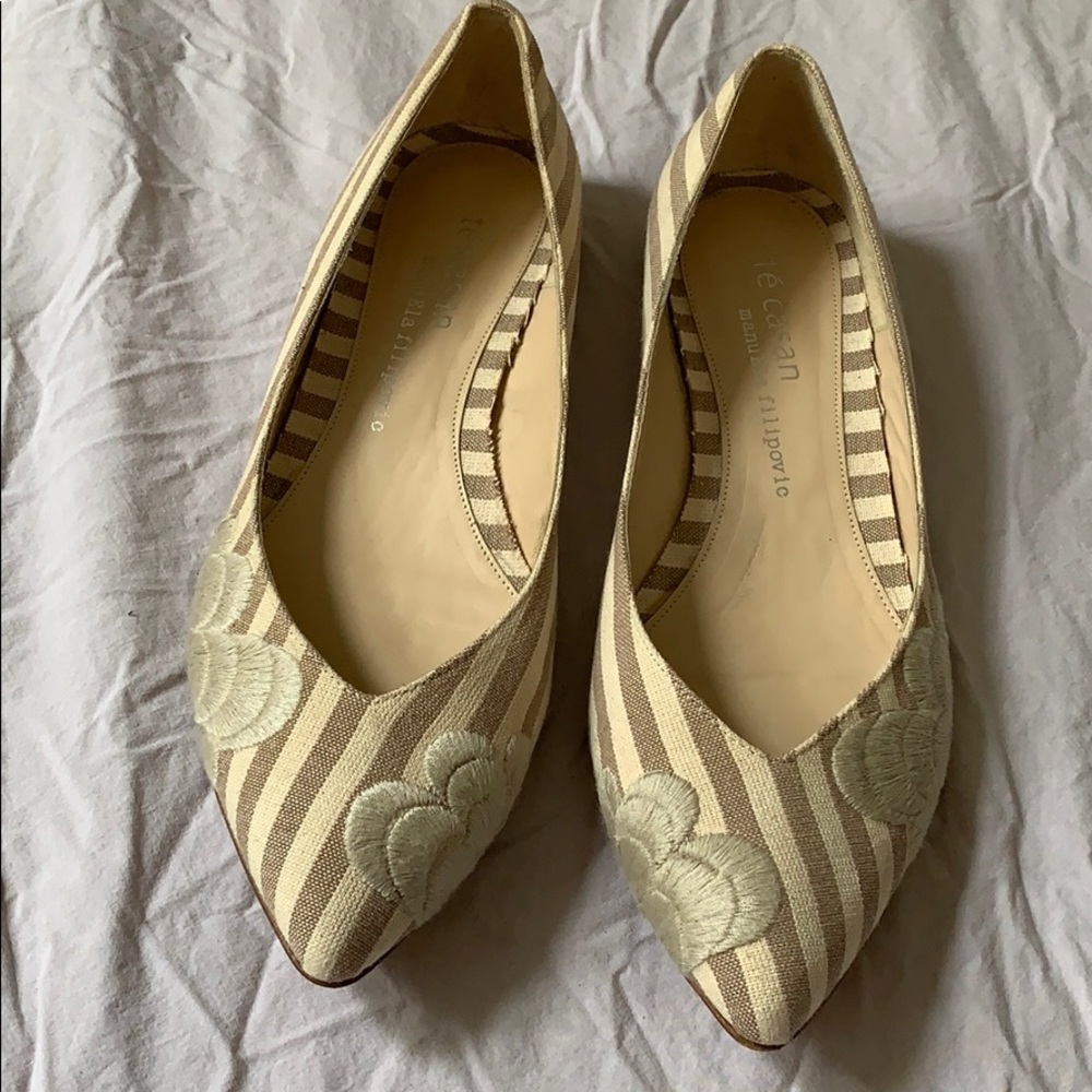 BRAND NEW Limited edition TE CASAN flats